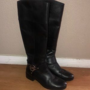 Authentic Michael kors boots in good condition. Fulton hardness boot leather